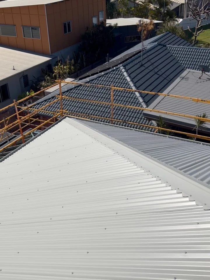 Cyclone-rated metal roofing for a coastal project